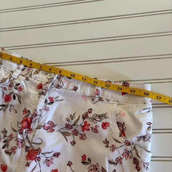 Karen Scott Skort Womens size 6 White Floral Cotton Stretch Casual Skirt - Picture 11 of 12